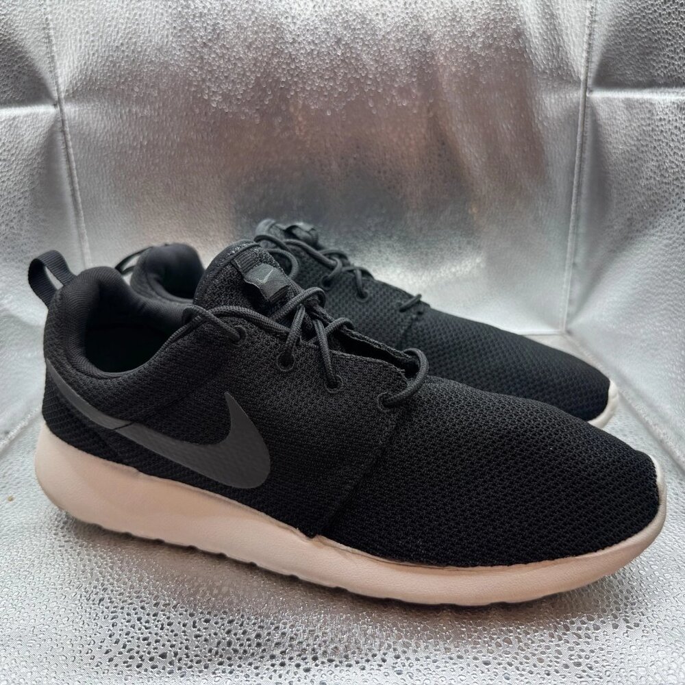 Size 10 Nike Roshe One Anthracite Black White Mens Athletic Sneakers 511881-010‎